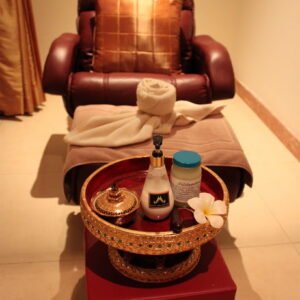Royal-Thai-Lady-Spa-44142400